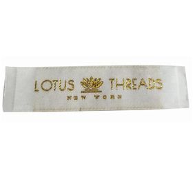 PMS Color Folded Woven Labels Recycled For Garment , Woven Dress Labels