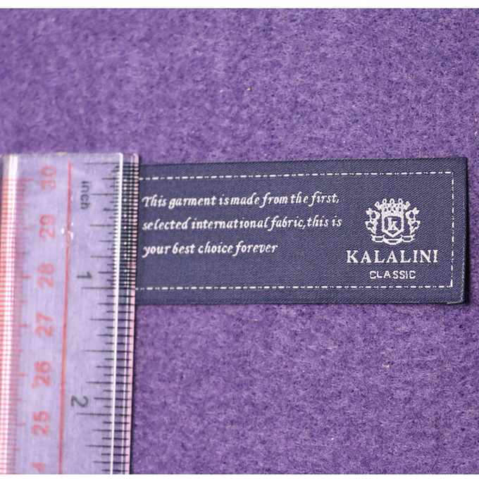 Polyester-Garne über Verschluss Gewohnheit gesponnener Kleidung beschriftet Pantone-Farbe