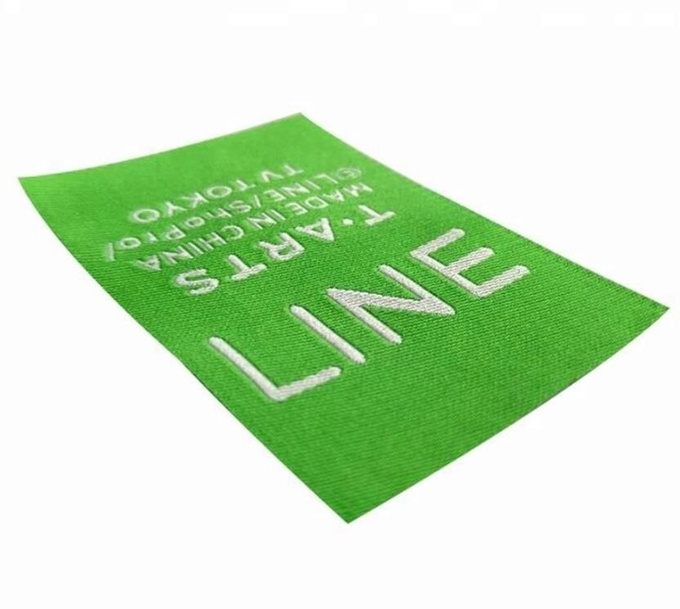 Gefaltete gesponnene Aufkleber PMS Farbe aufbereitet für Kleid, gesponnene Kleideraufkleber